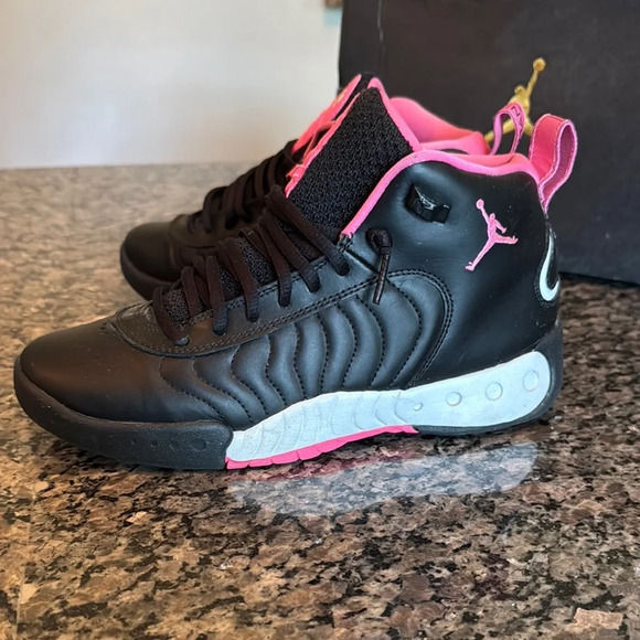 Jordan jump man pro Black and Pink Sneakers with Bold Design EUC 7Y or W8.5 - Picture 7 of 16